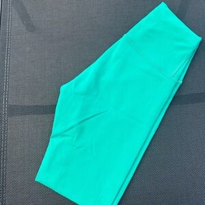 Lululemon Athletica Wunder Train leggings Kelly green size 4